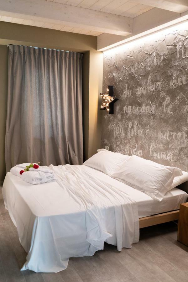 B&B Dei Poeti ชิวิตาโนวา มาร์เค ภายนอก รูปภาพ
