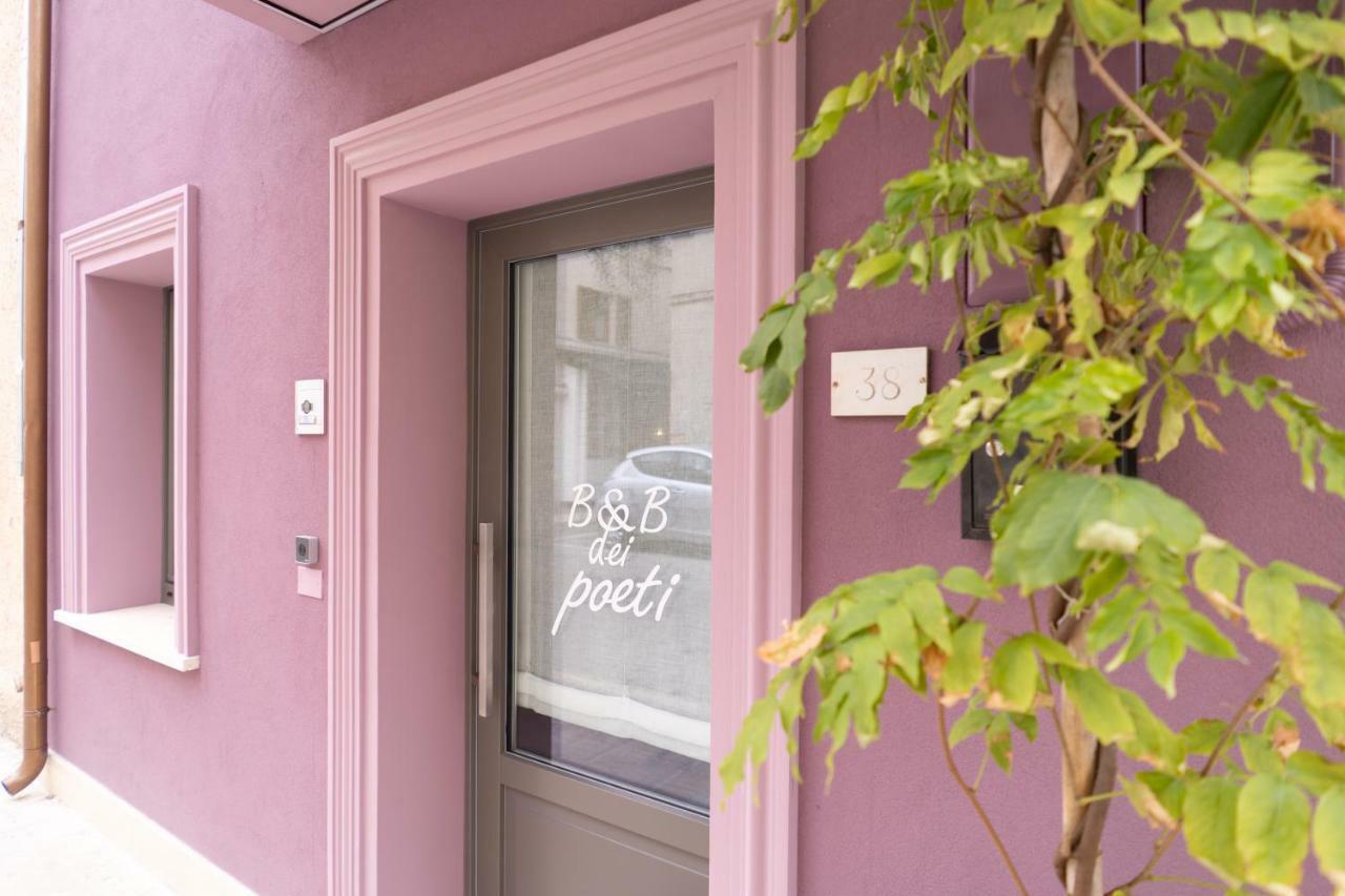 B&B Dei Poeti ชิวิตาโนวา มาร์เค ภายนอก รูปภาพ